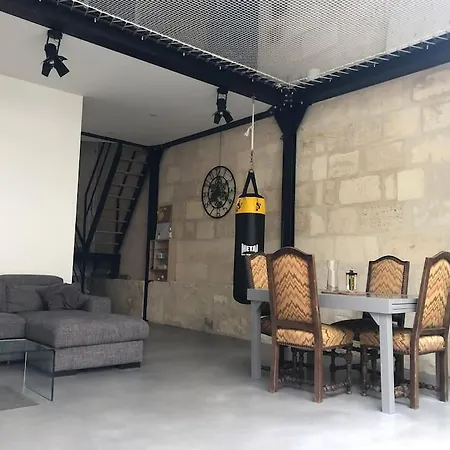 Loft Pres Du Tram Tatil Evi